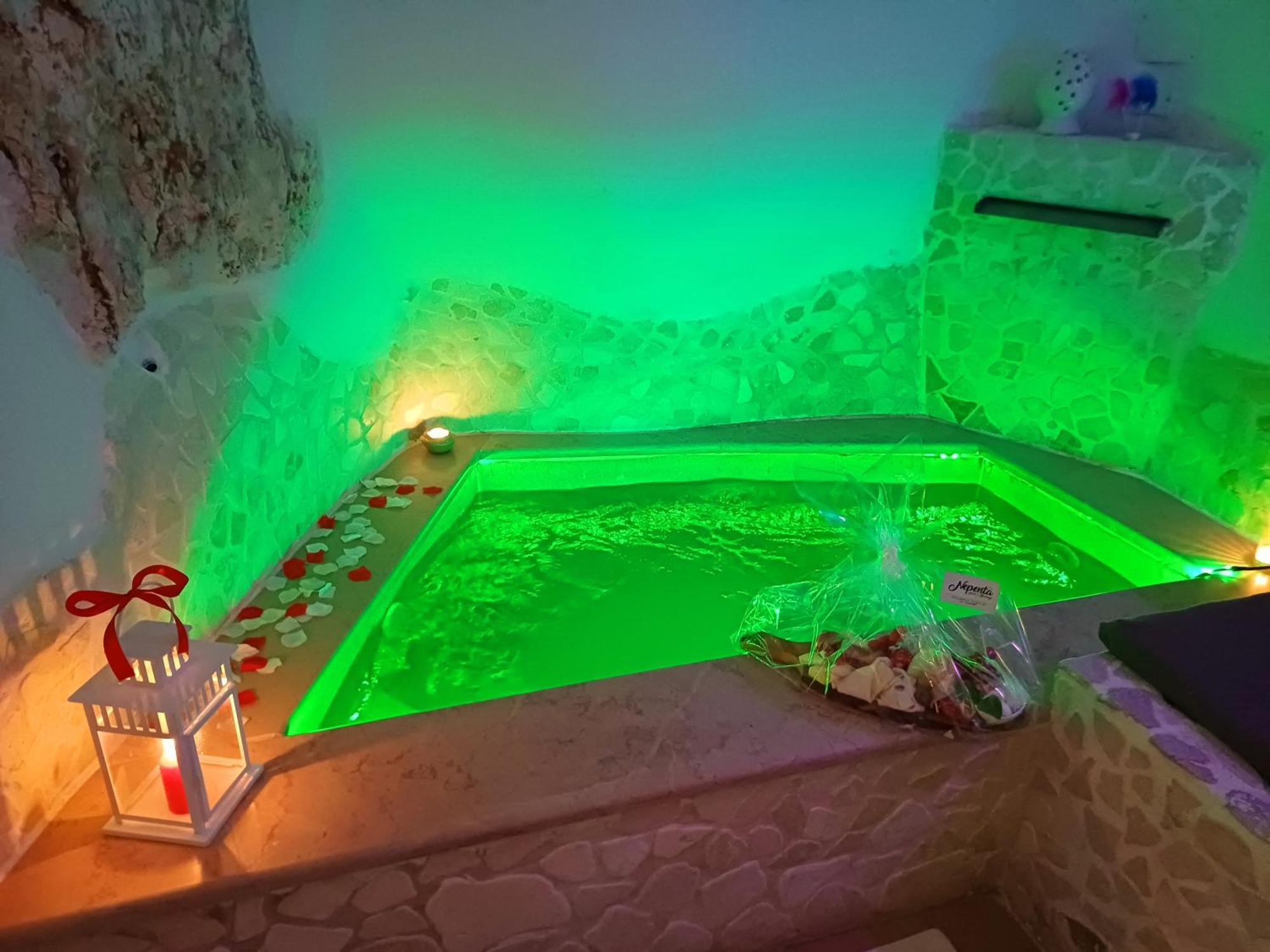 Suite 800 Остуни Екстериор снимка