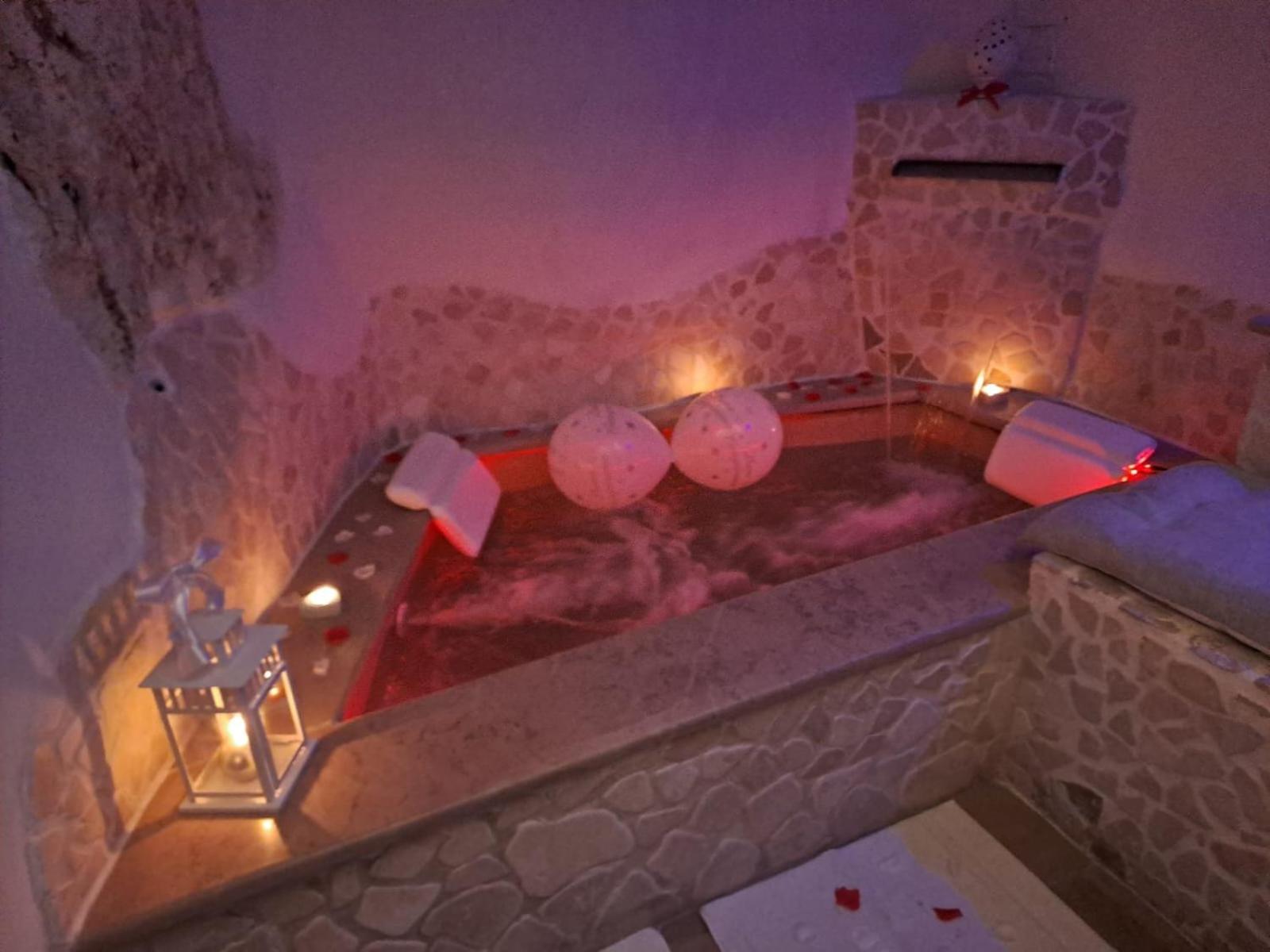 Suite 800 Остуни Екстериор снимка
