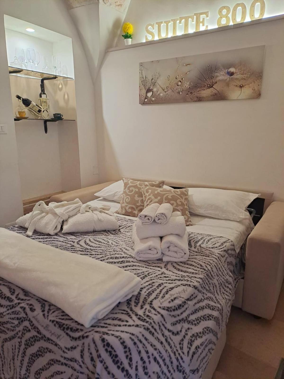 Suite 800 Остуни Екстериор снимка